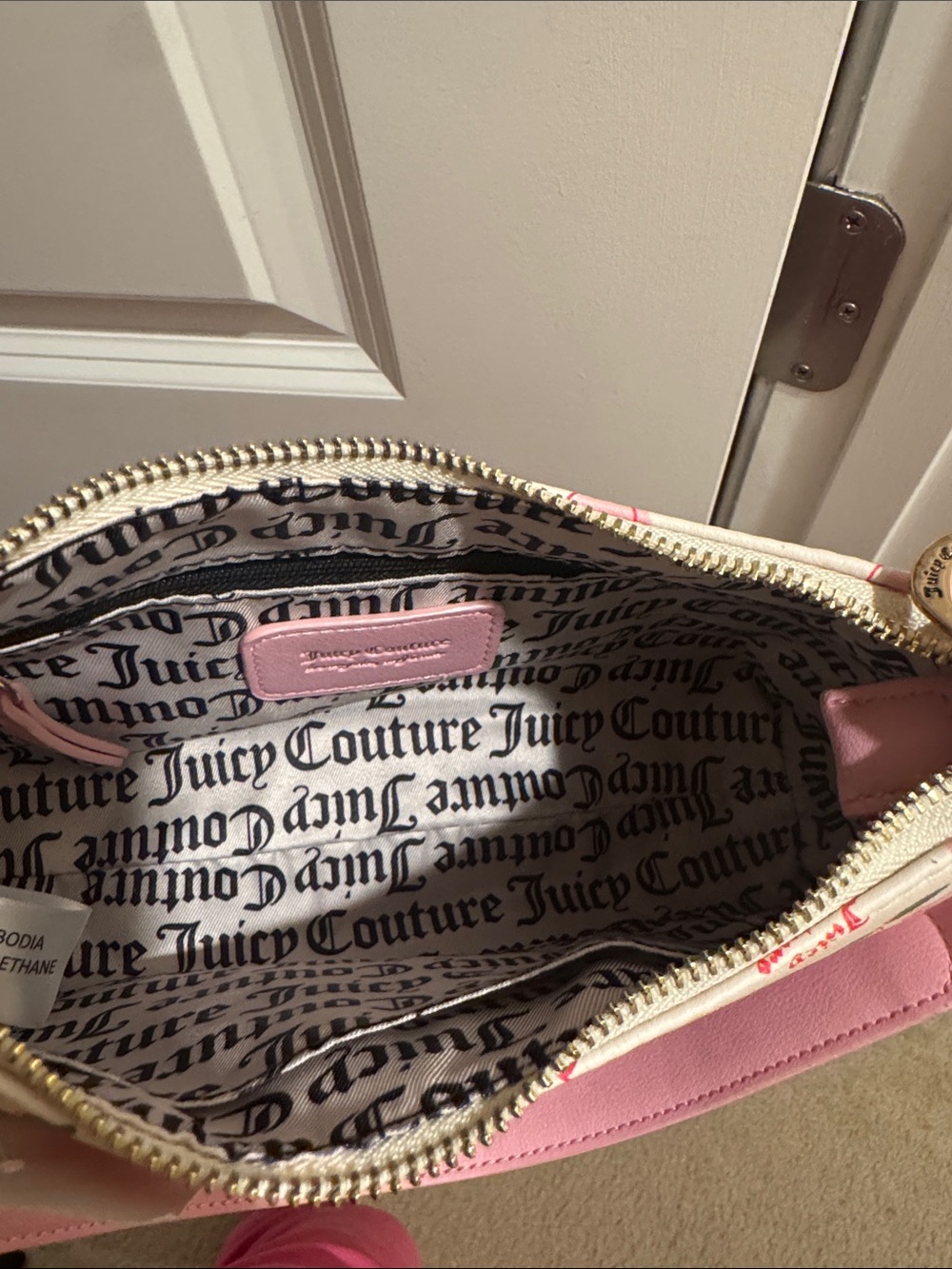 Juicy Couture Pink Cherry Print Shoulder Bag with Gold Chain - Picture 4 of 4